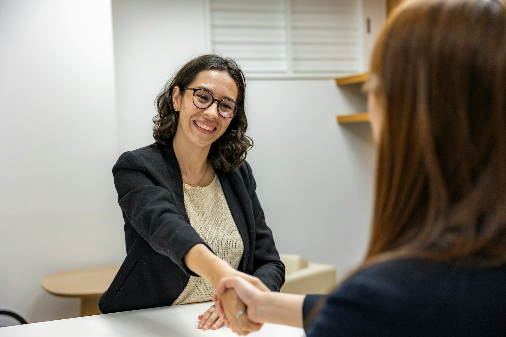 Kennismakingsgesprek tussen recruiter en kandidaat